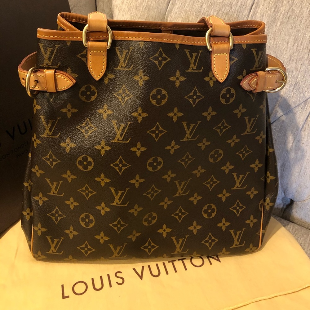 Louis Vuitton Batignolles Vertical Bag